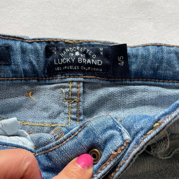 Lucky Brand Light Wash Distressed Jeans size 4/5 - Picture 5 of 8